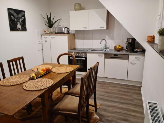 Pilgrims "Rosalie" Grosse Fewo Mit 3 Schlafzimmern, 1Bad, 2 Wc, Balkon, Fast Internet Brilon Eksteriør bilde