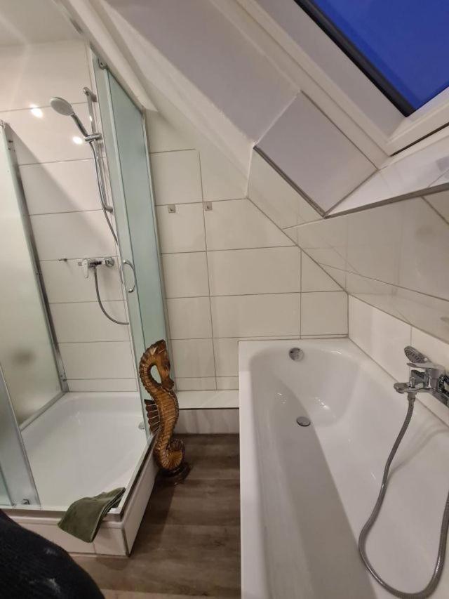 Pilgrims "Rosalie" Grosse Fewo Mit 3 Schlafzimmern, 1Bad, 2 Wc, Balkon, Fast Internet Brilon Eksteriør bilde